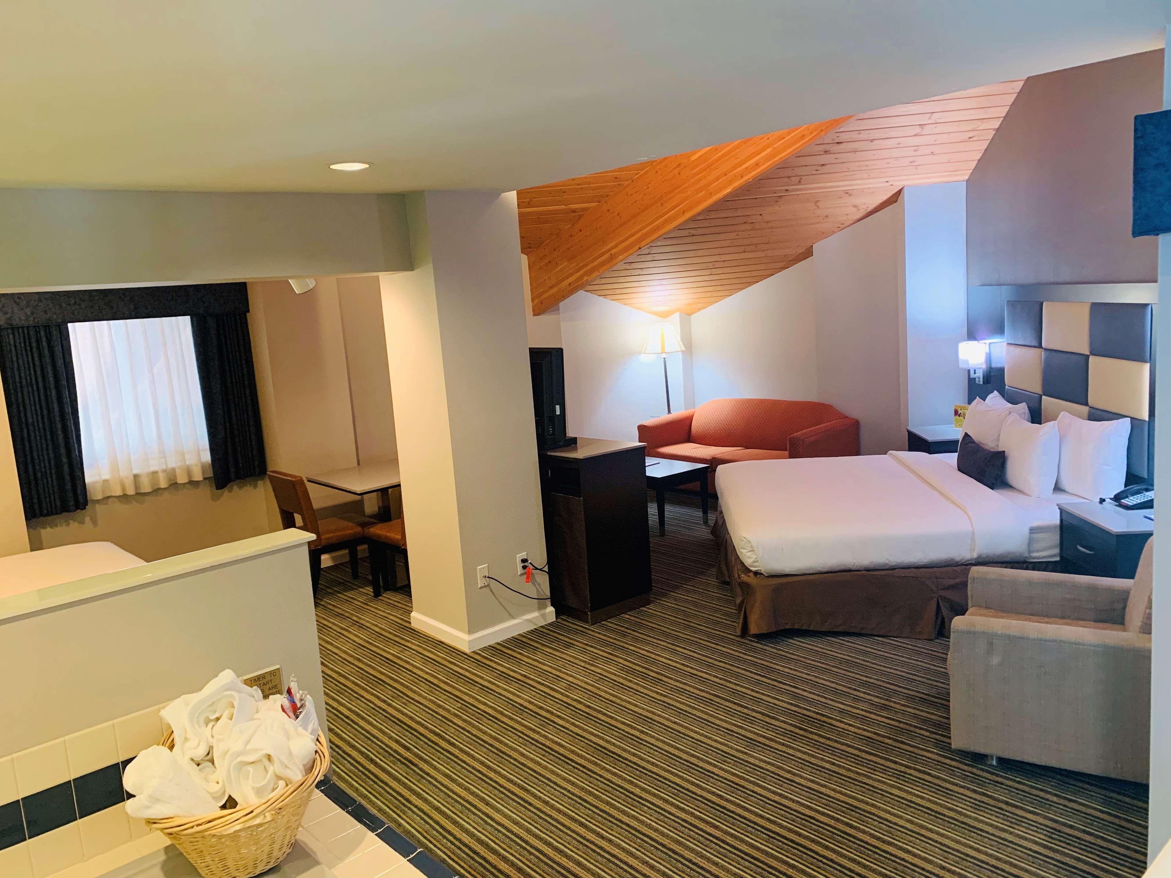 Surestay Plus Hotel By Best Western Redding Camera foto