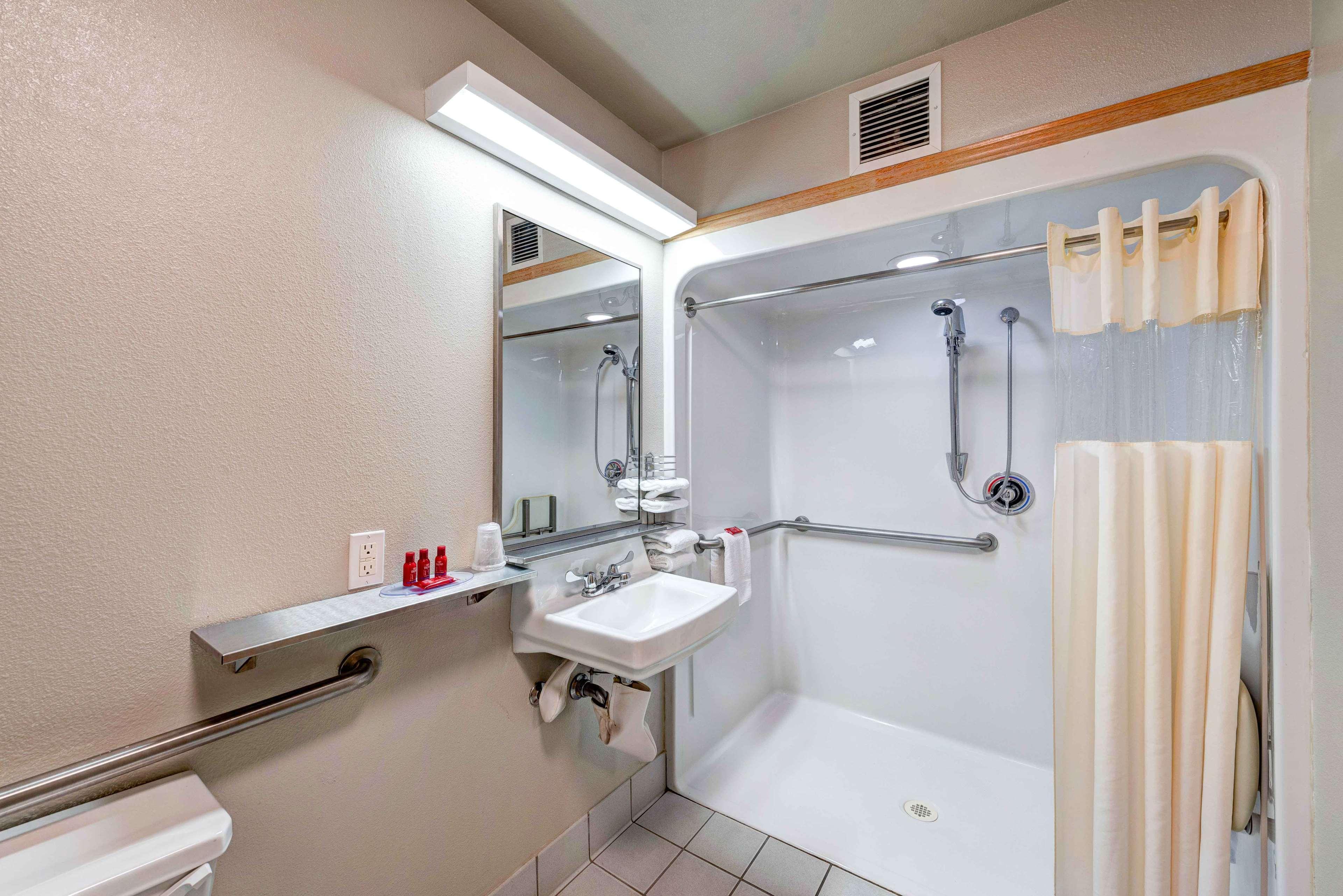 Surestay Plus Hotel By Best Western Redding Esterno foto
