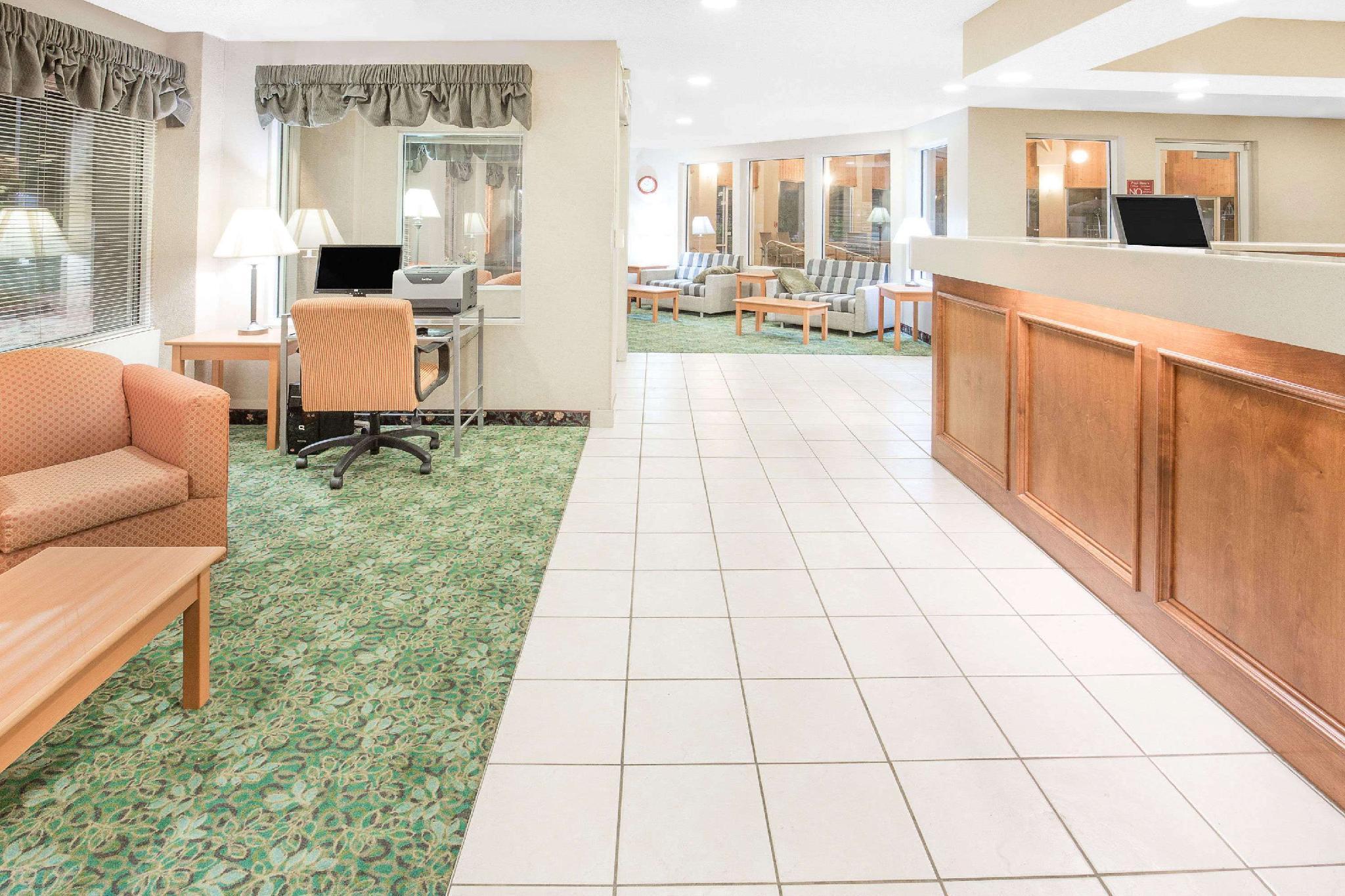 Surestay Plus Hotel By Best Western Redding Esterno foto