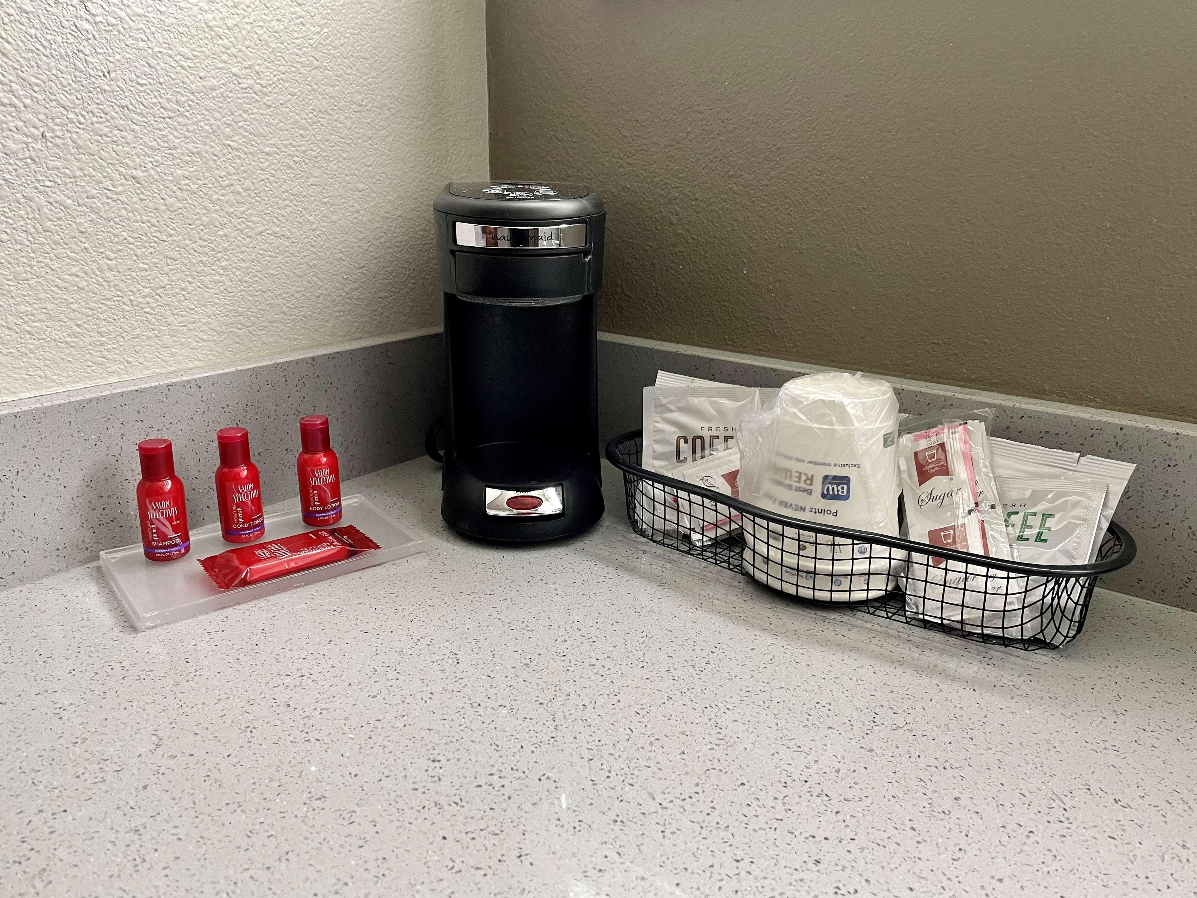 Surestay Plus Hotel By Best Western Redding Esterno foto