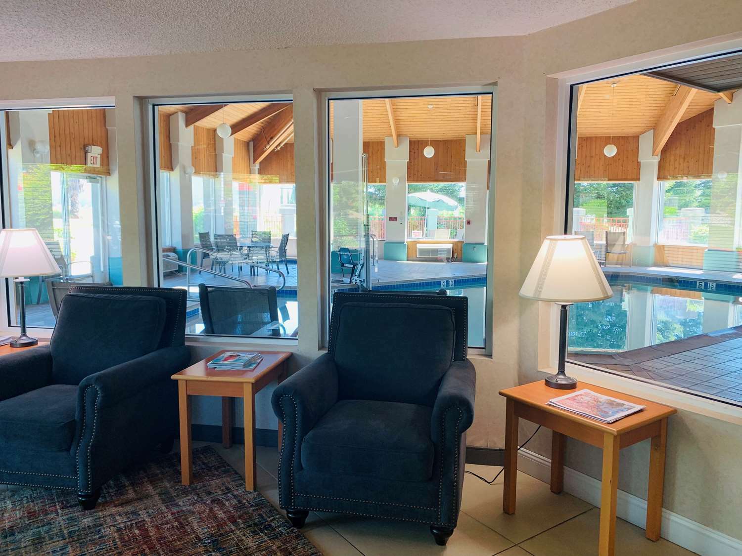 Surestay Plus Hotel By Best Western Redding Interno foto