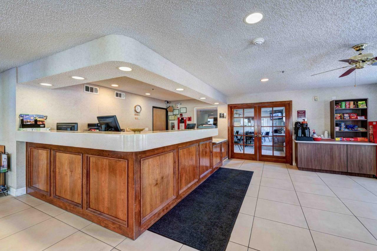 Surestay Plus Hotel By Best Western Redding Esterno foto